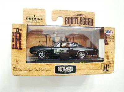 16887-M2-Machines-Bootlegger-1970-Dodge-Super-Bee-HEMI